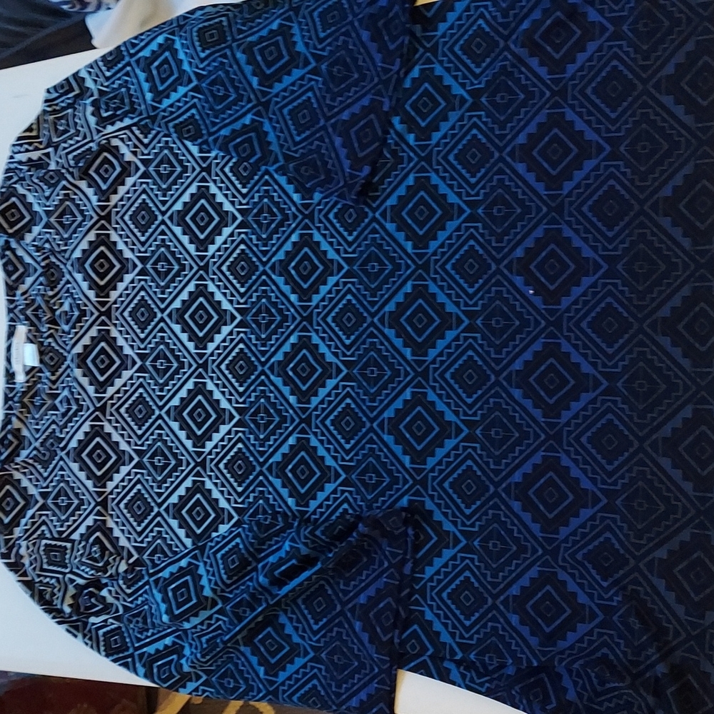 Cj Banks Blue ombre X top